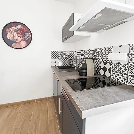 Douillet, Proche Tram & Bus * Tours