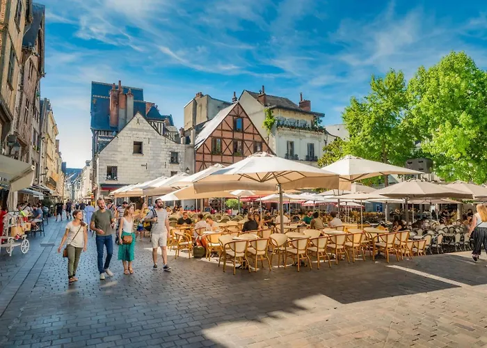 Douillet, Proche Tram & Bus 公寓 *