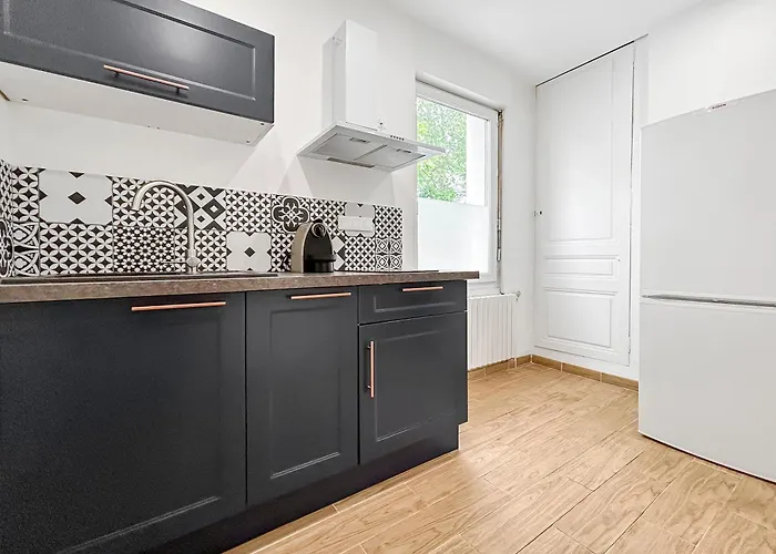 Apartment Douillet, Proche Tram & Bus